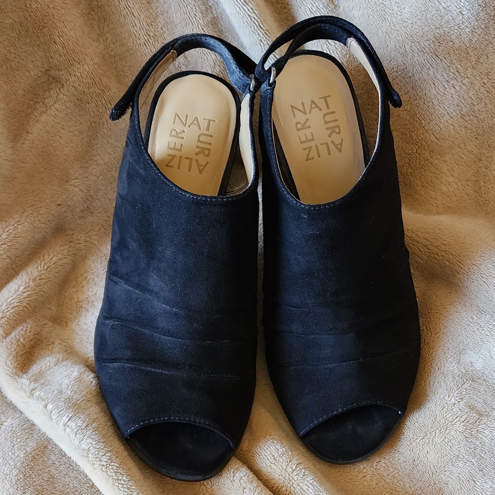 Naturalizer Black Suede Chunk Heel